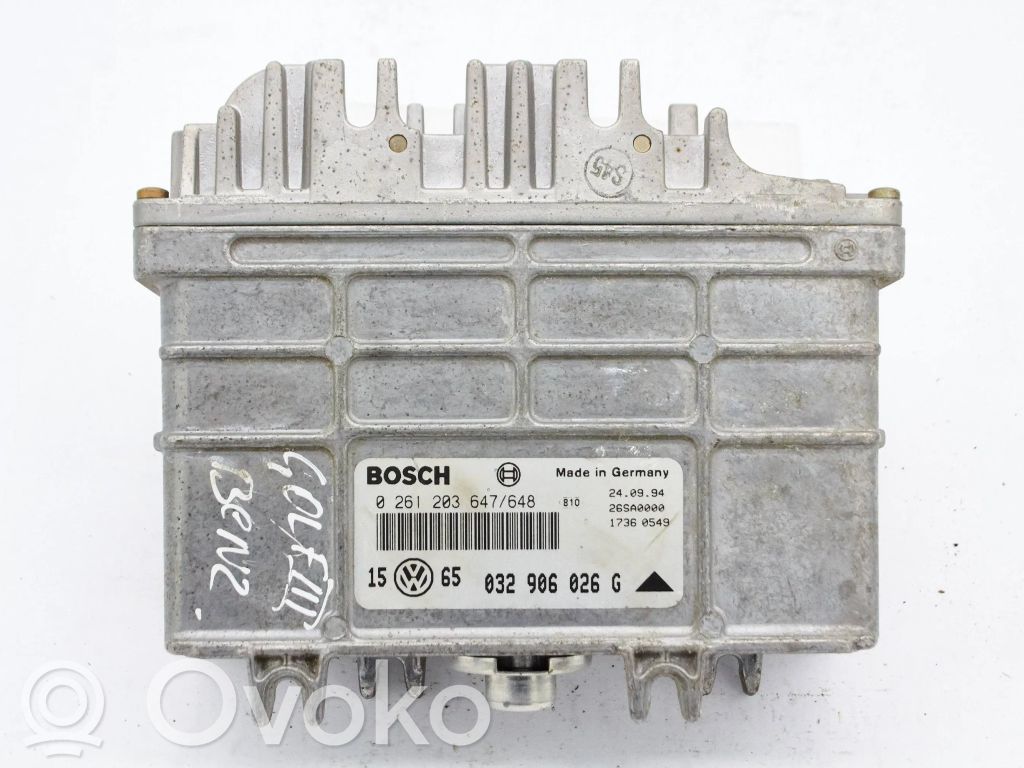 Volkswagen Golf III Engine control unit/module 