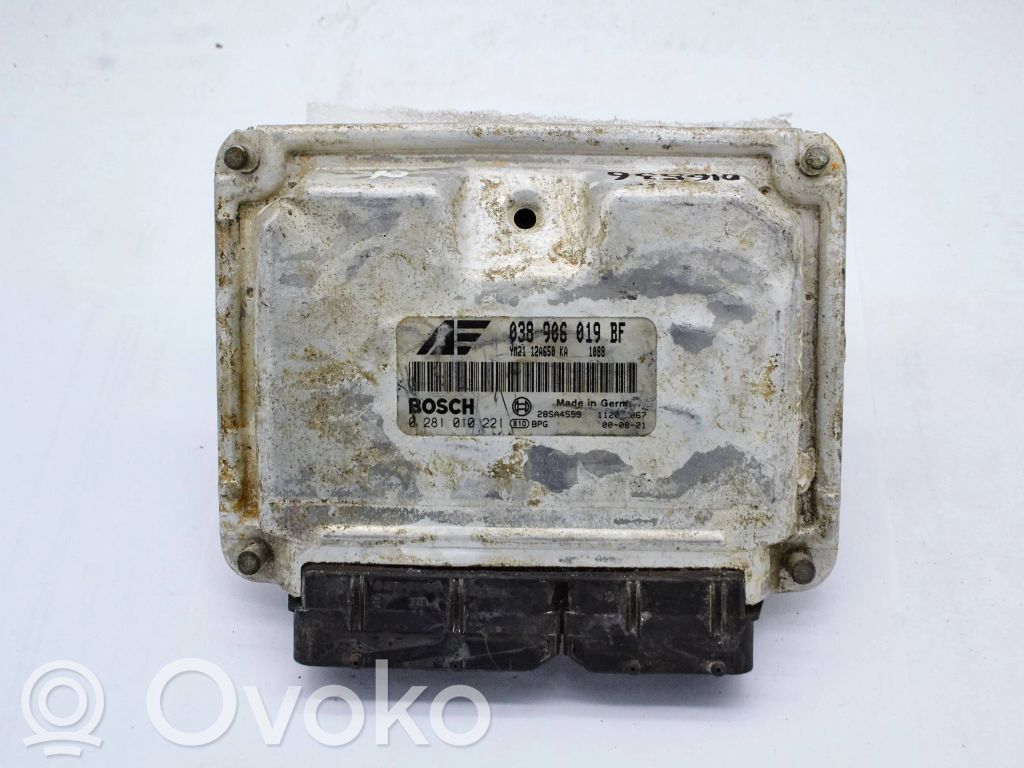 Unidad de control/módulo del motor   038906019BF,0281010221