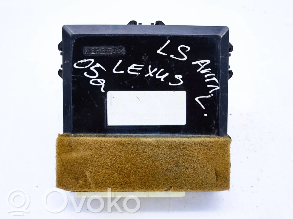 Lexus LS 460 - 600H Door control unit/module 