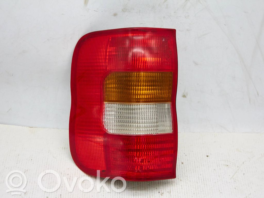 Opel Combo B Galinis žibintas kėbule 