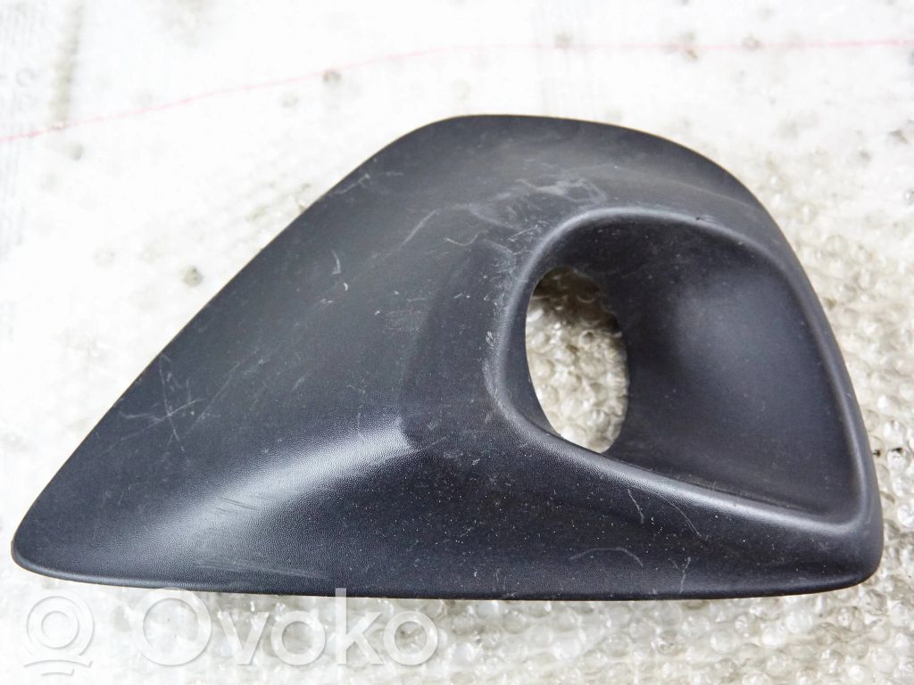 Opel Vivaro Krata halogenu 