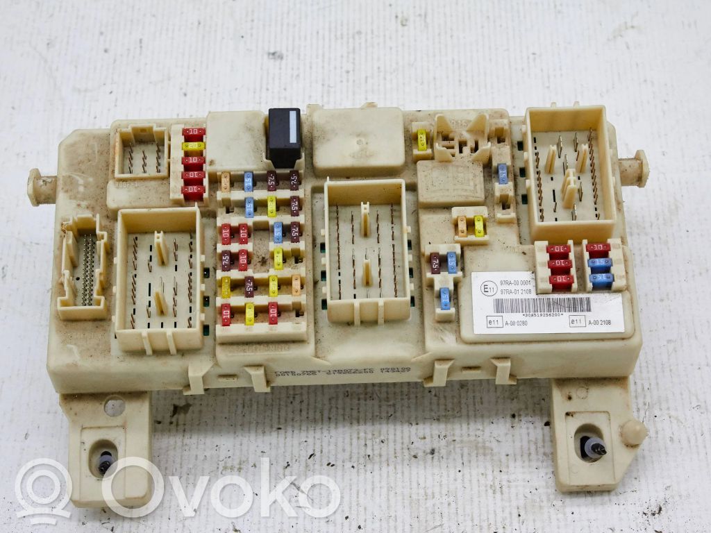 Ford C-MAX I Skrzynka bezpieczników / Komplet 