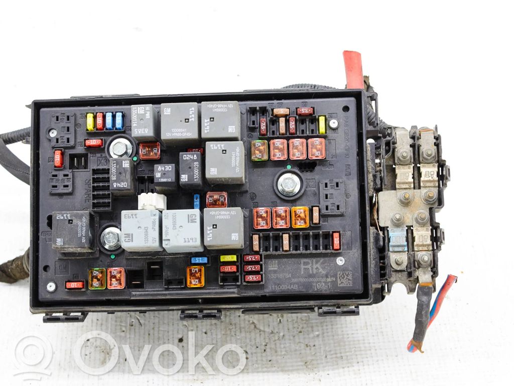 Opel Astra J Sulakemoduuli 