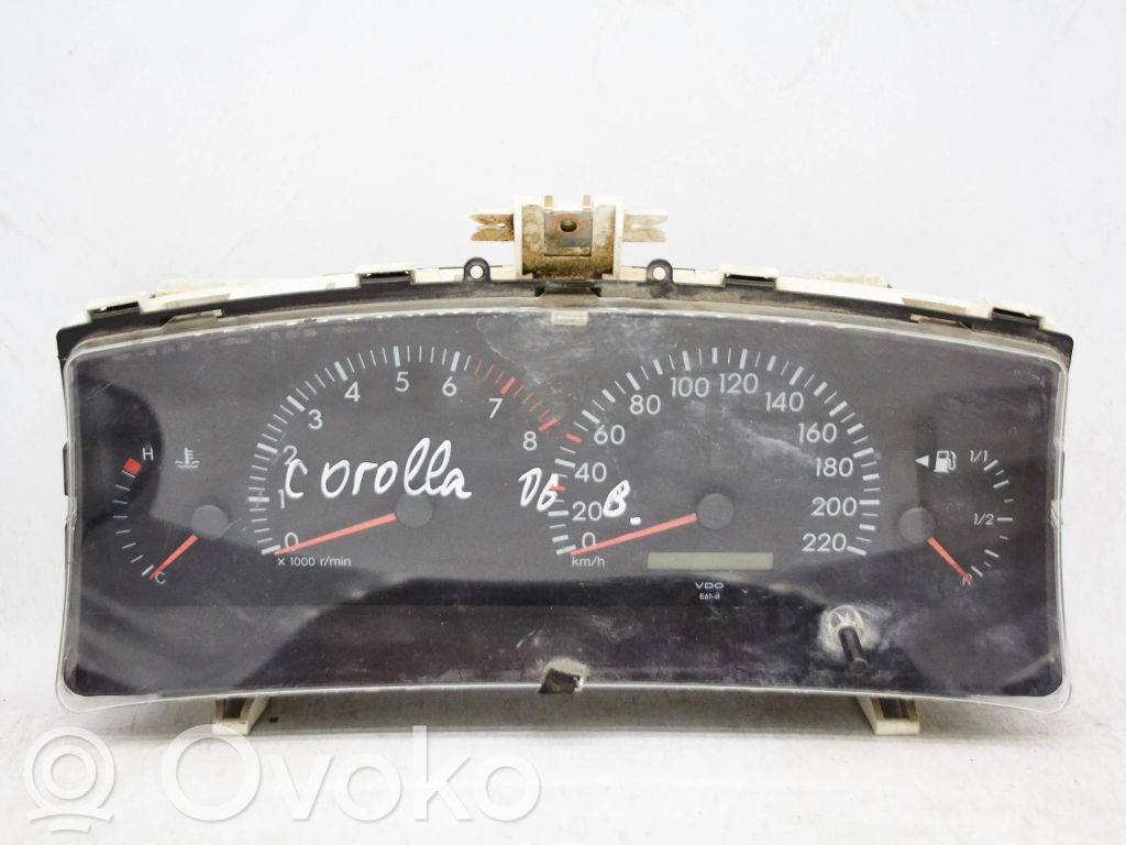 Toyota Corolla E120 E130 Speedometer (instrument cluster) 