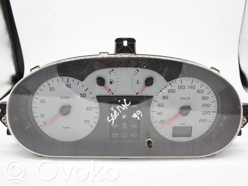 Renault Scenic I Geschwindigkeitsmesser Cockpit 