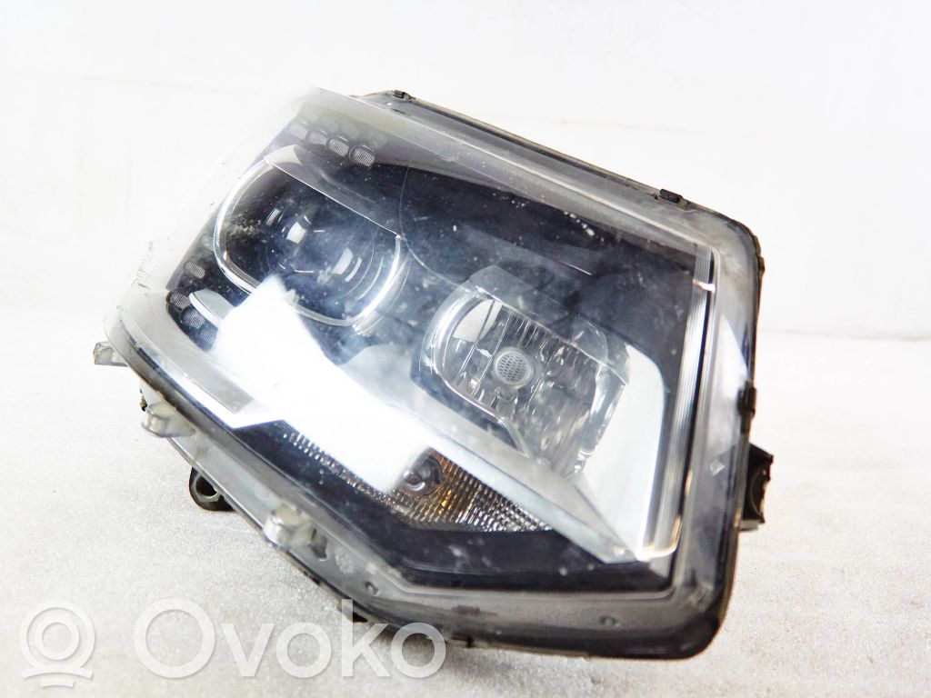 Volkswagen Transporter - Caravelle T5 Lampa przednia 