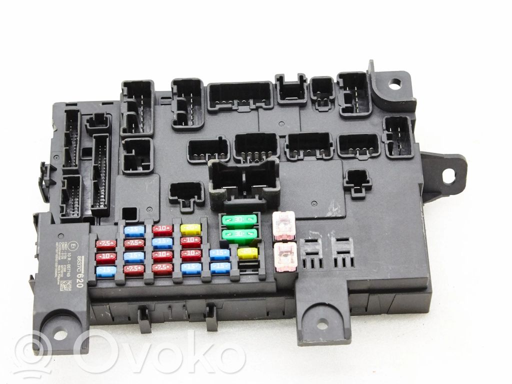 Mitsubishi Outlander Fuse module 