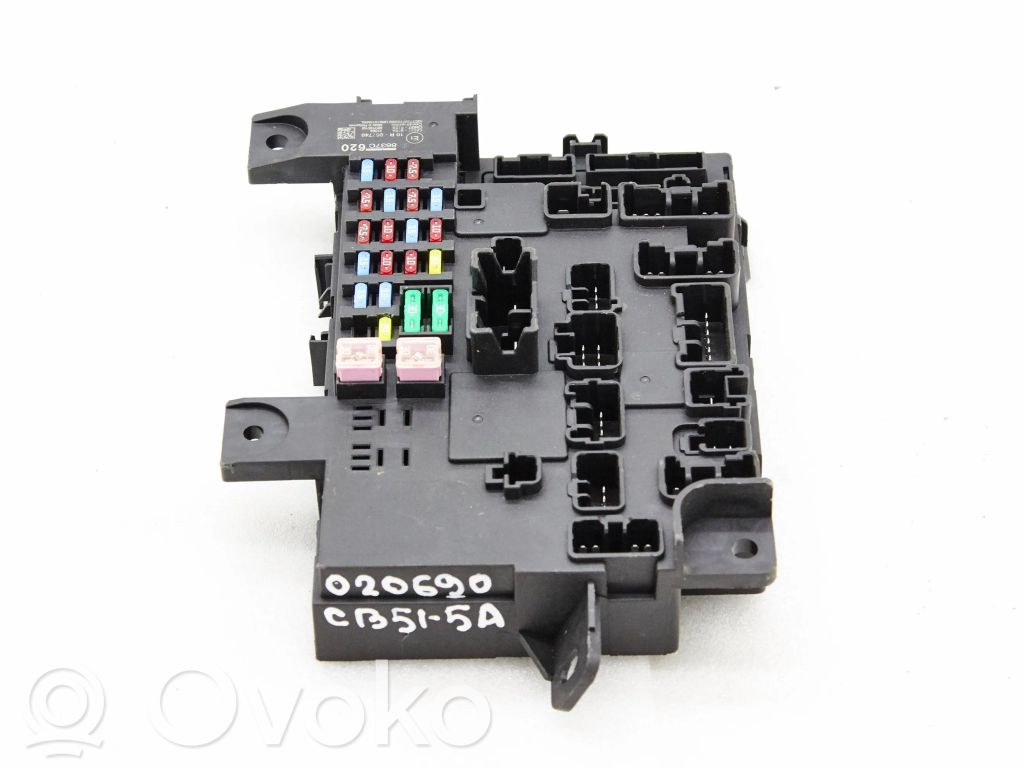 Mitsubishi Outlander Fuse module 