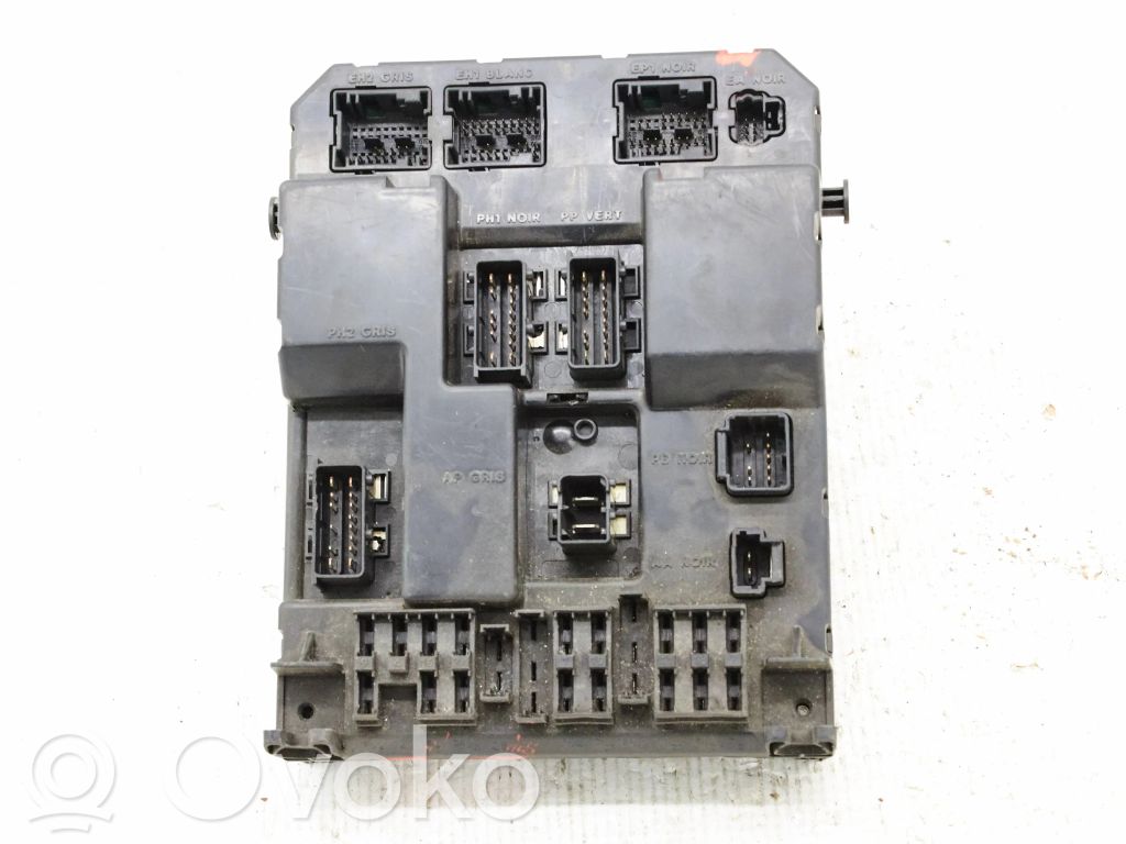 Peugeot 307 Comfort/convenience module 