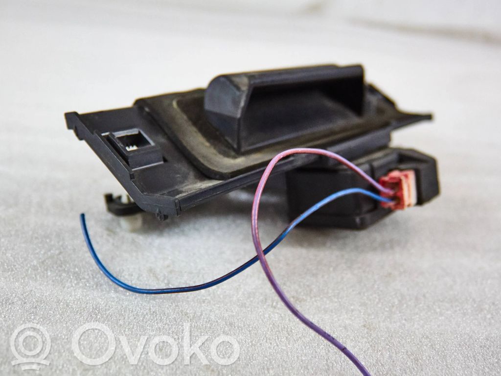 Peugeot 206 Uchwyt / Rączka zewnętrzna otwierania klapy tylnej / bagażnika 