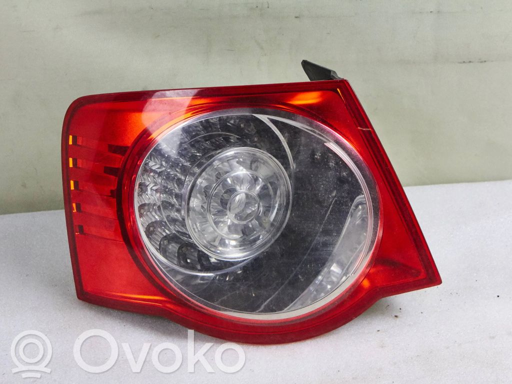 Volkswagen Jetta V Luci posteriori 