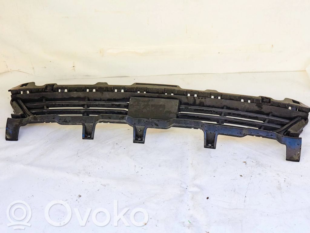 KIA Sportage Front bumper lower grill 