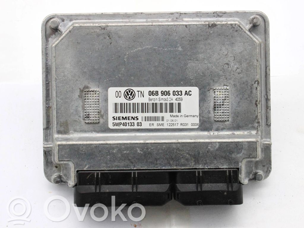 Volkswagen PASSAT B5.5 Engine control unit/module 