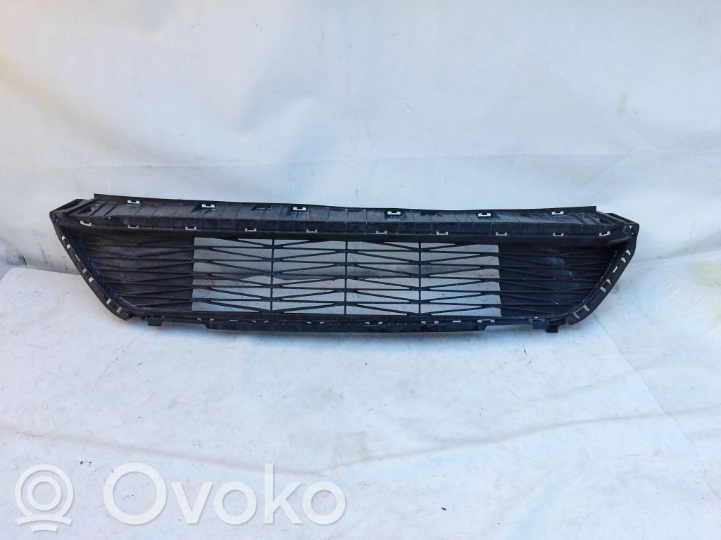 KIA Ceed Front bumper lower grill 