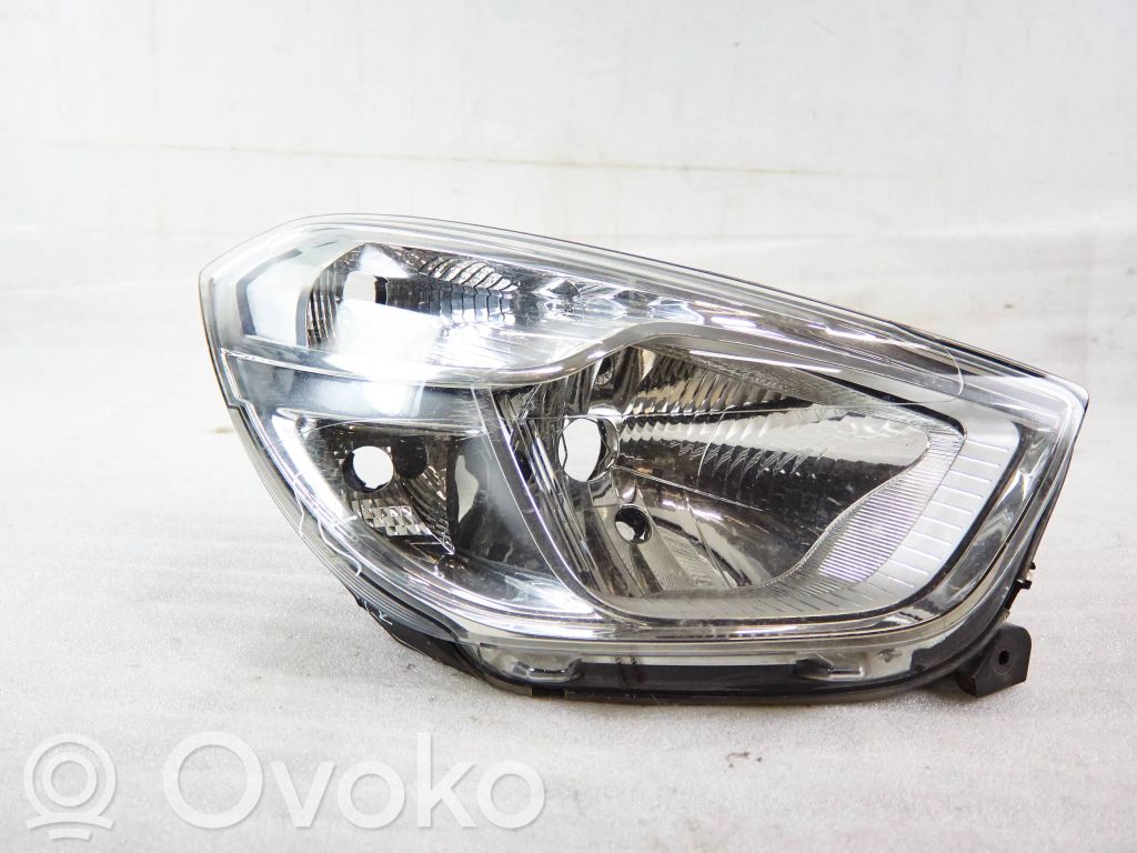 Dacia Dokker Lampa przednia 
