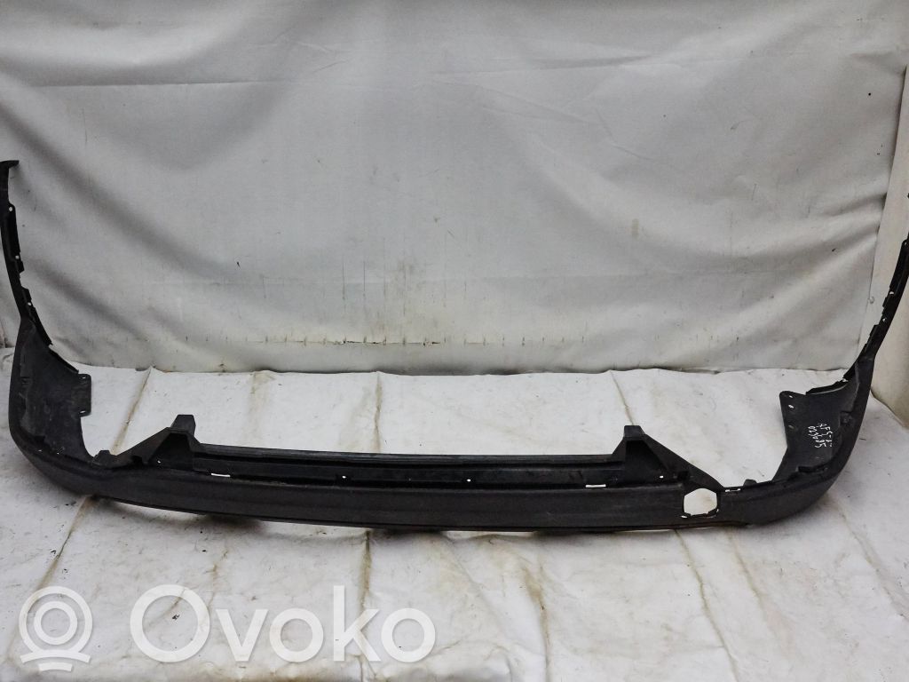 KIA Sorento Moldura inferior del parachoques trasero 
