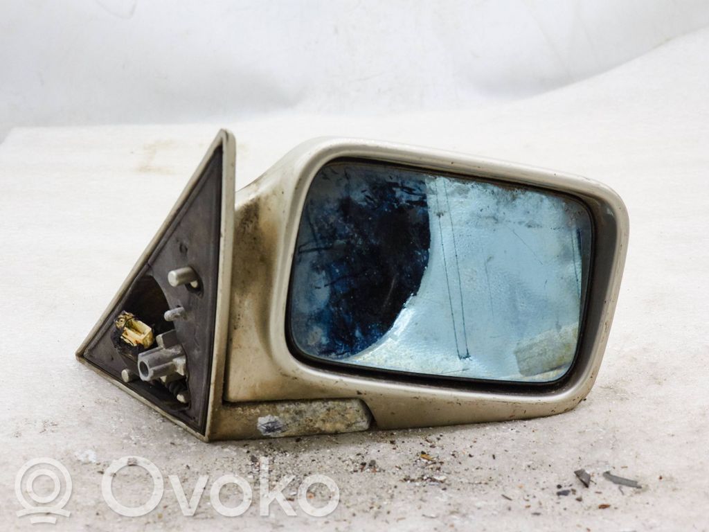 BMW 5 E34 Front door electric wing mirror 