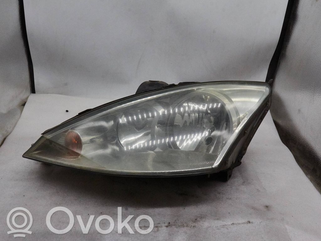 Ford Focus Headlight/headlamp 