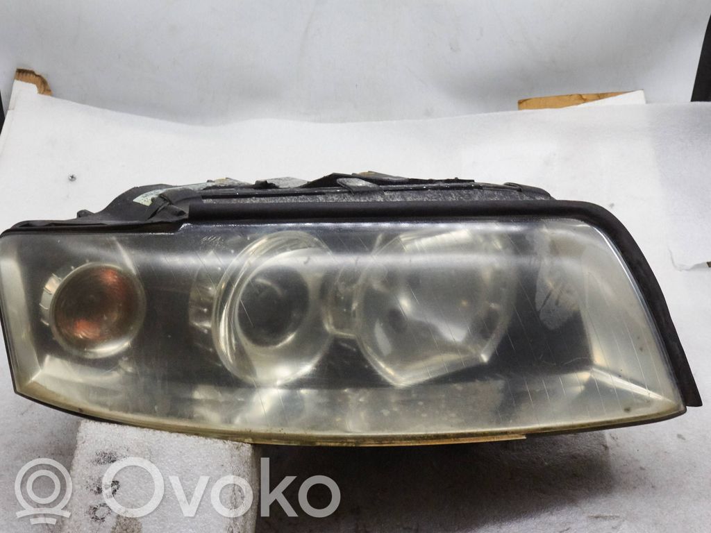 Audi A4 S4 B6 8E 8H Lampa przednia 