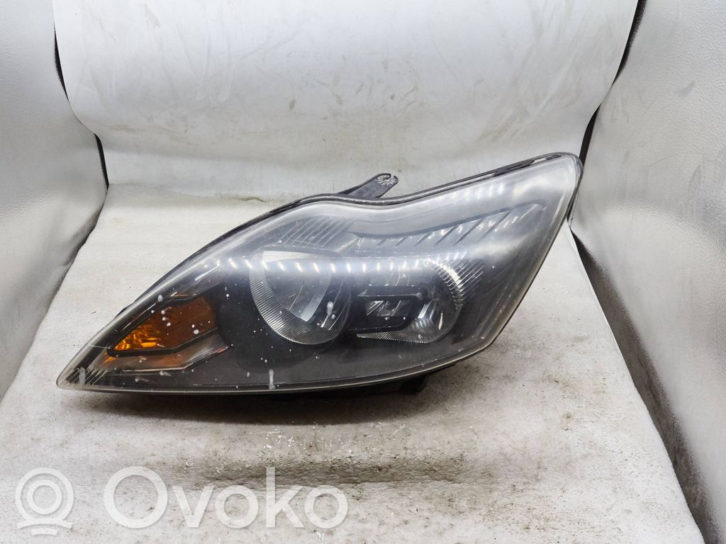 Ford Focus Headlight/headlamp 