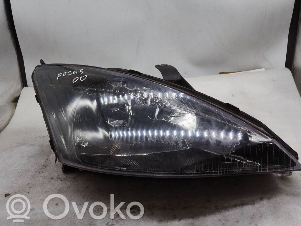 Headlight/headlamp   205675Z
