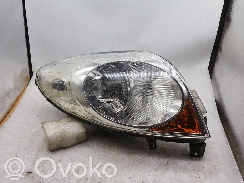 Nissan Note (E11) Headlight/headlamp 