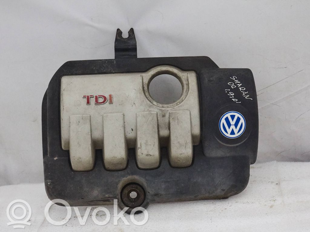 Osłona górna silnika   7M3103925C,74M7103925B,3M216A949AA