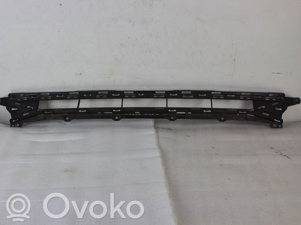 Audi Q7 4M Front bumper lower grill 