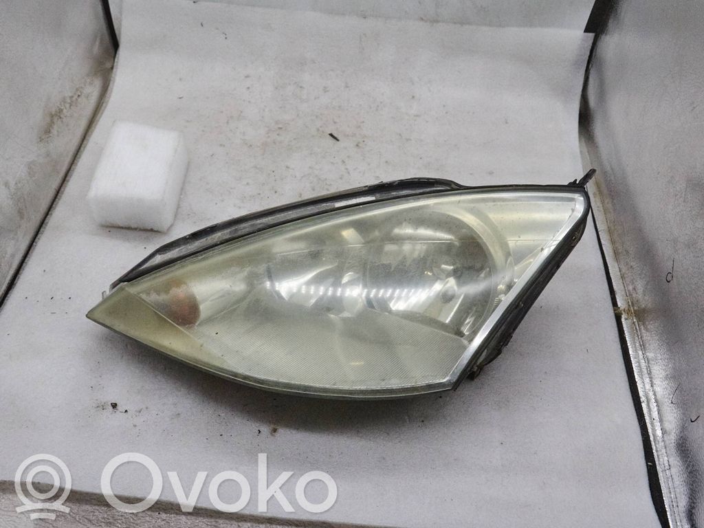 Ford Focus Headlight/headlamp 