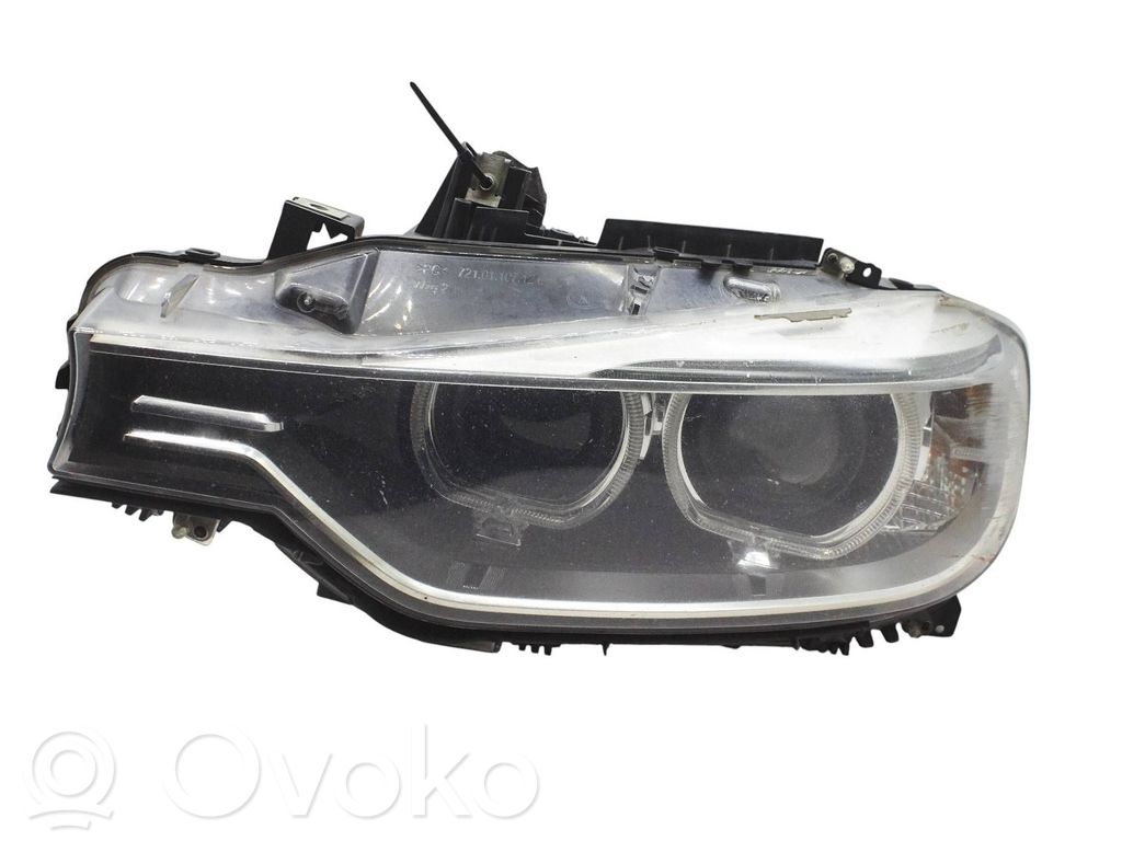 BMW 3 F30 F35 F31 Priekinis žibintas 