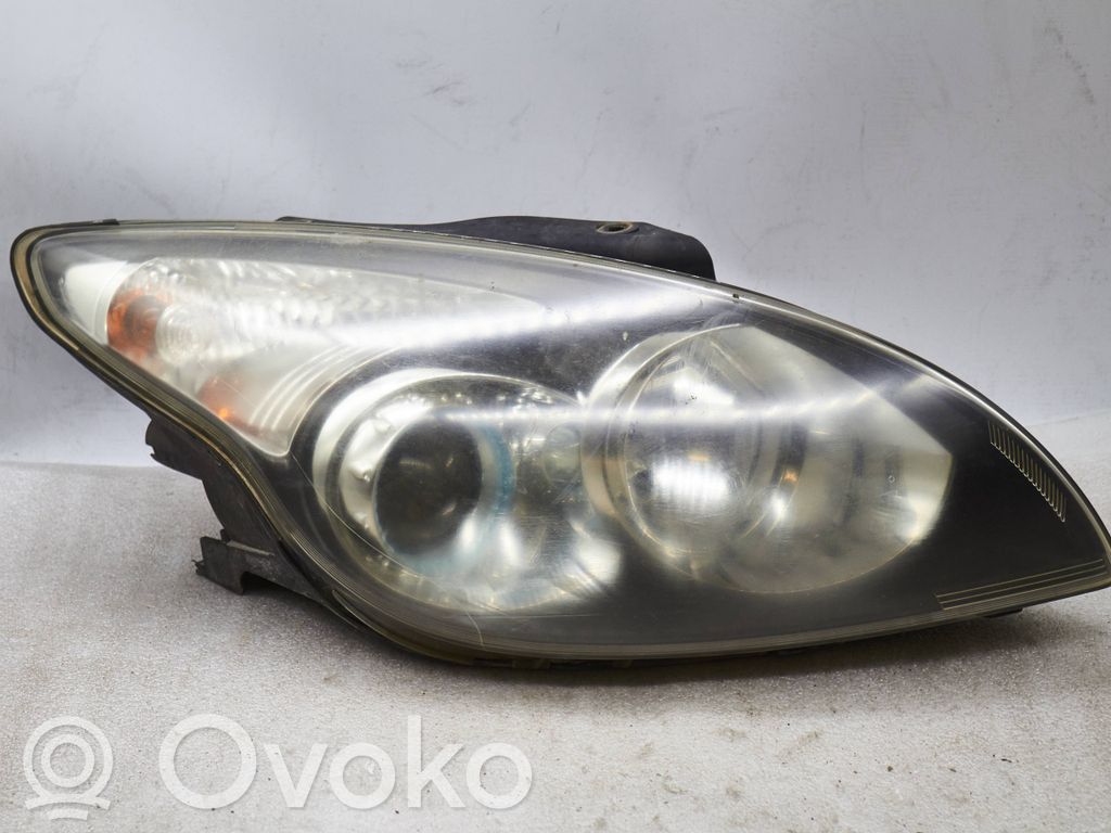 Hyundai i30 Lampa przednia 