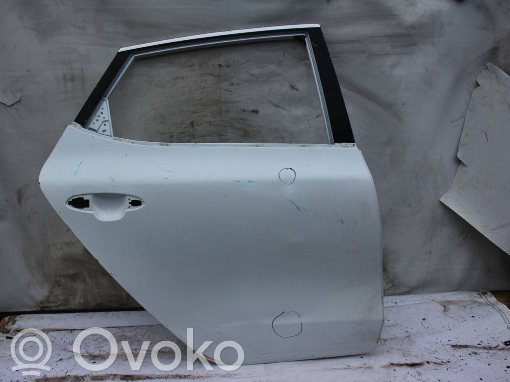 KIA Ceed Galinės durys 