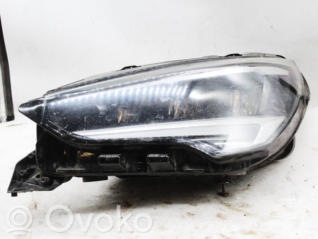 Opel Corsa F Far 