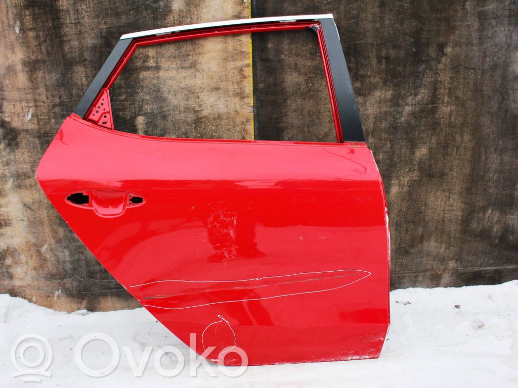 KIA Ceed Galinės durys 