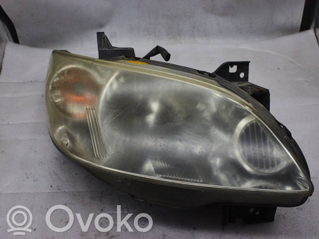 Mazda MPV Headlight/headlamp 