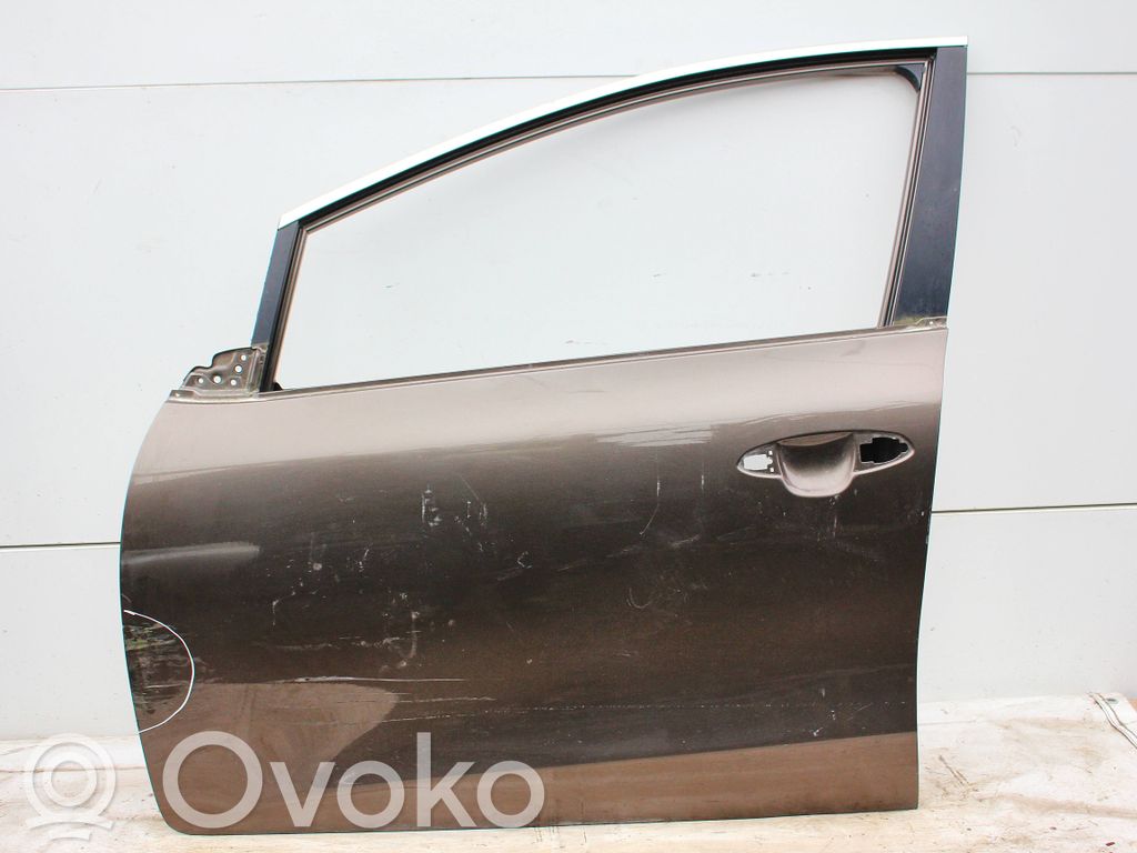 KIA Ceed Front door 