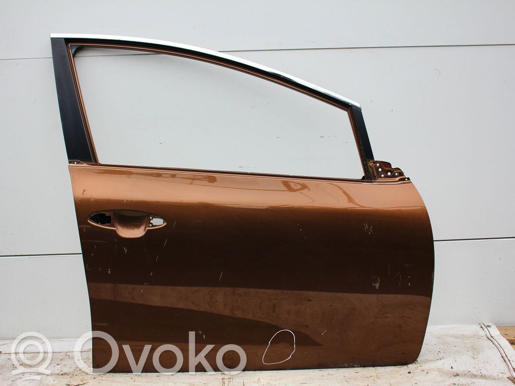 KIA Ceed Front door 