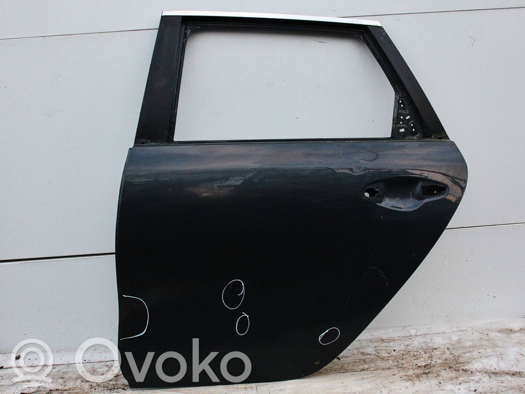 KIA Ceed Galinės durys 