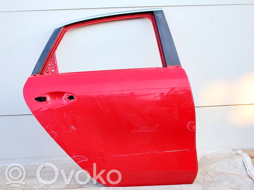 Galinės durys   77004J7200