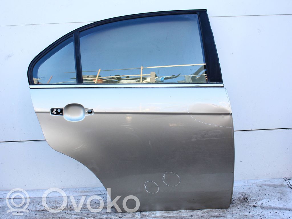 Chevrolet Epica Puerta trasera 