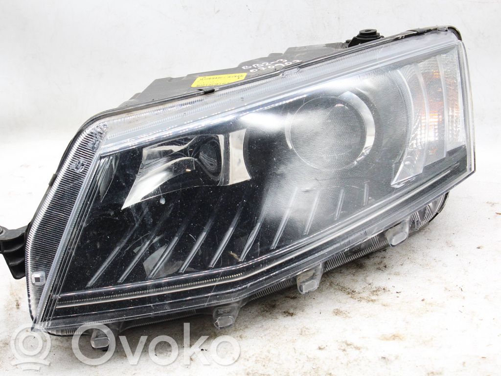 Skoda Octavia Mk3 (5E) Lampa przednia 