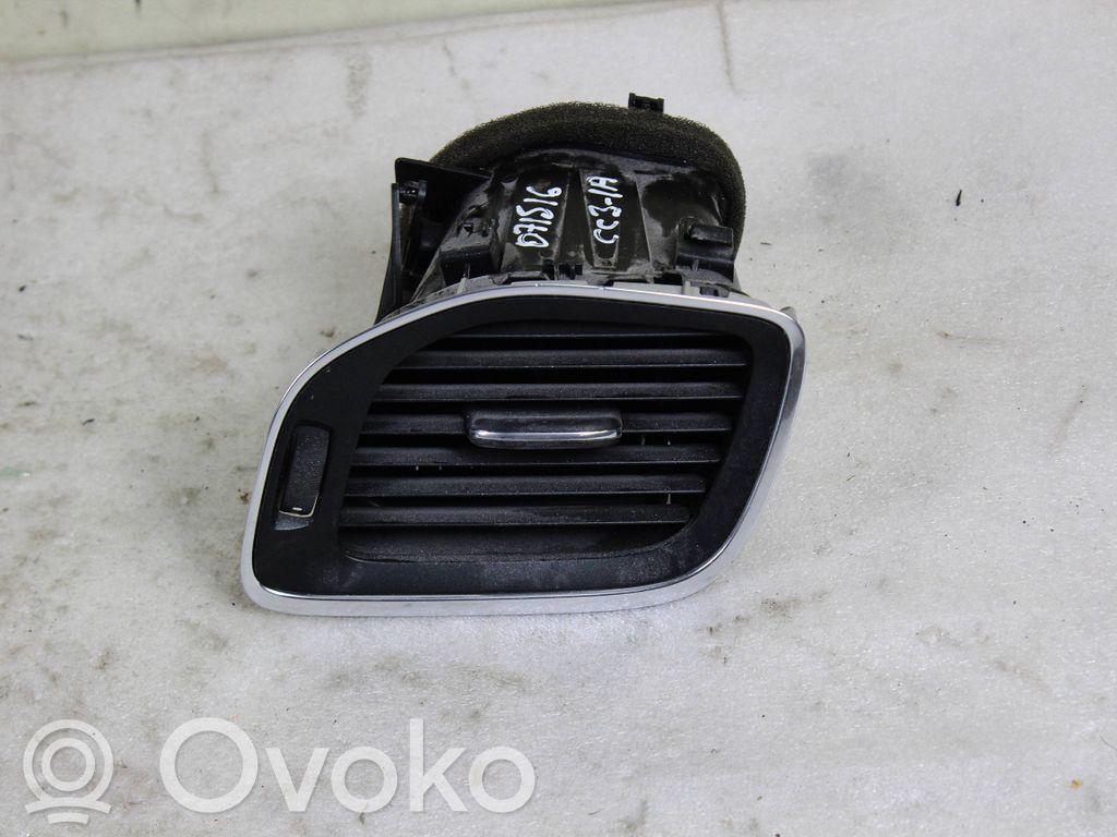 Volvo V40 Šoninės oro grotelės 