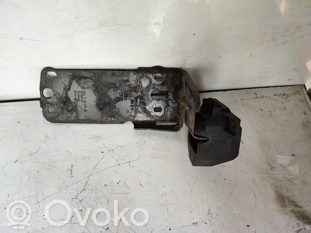 Fixation de radiateur   7117811,7591647