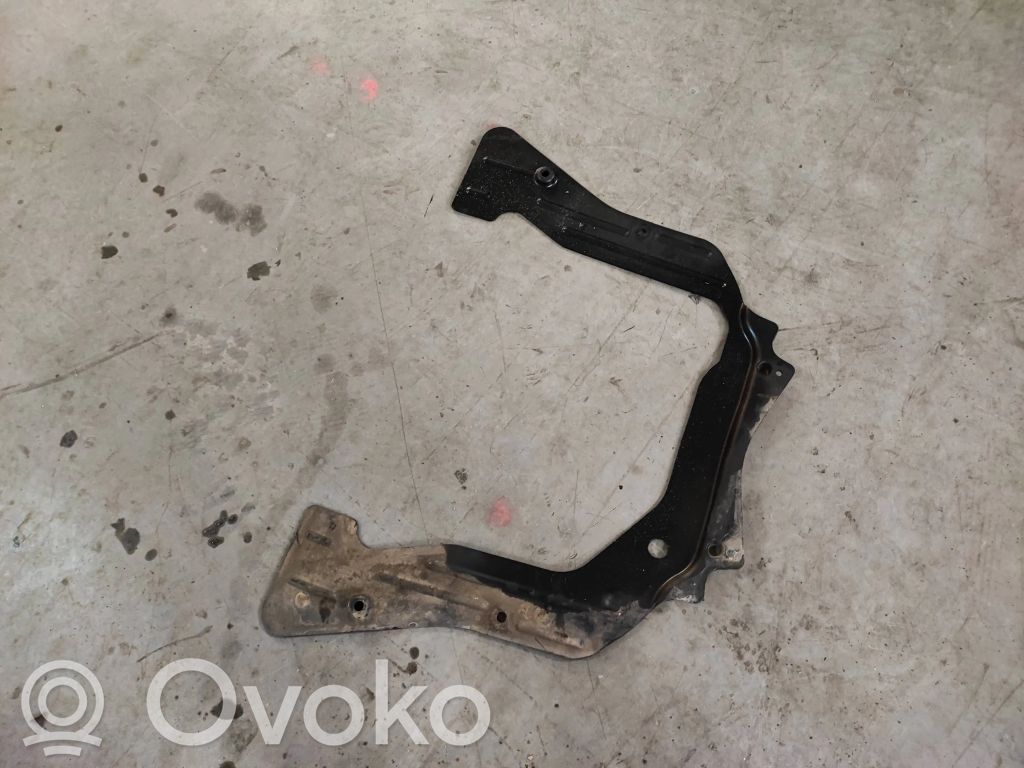 BMW X6 E71 Engine splash shield/under tray 