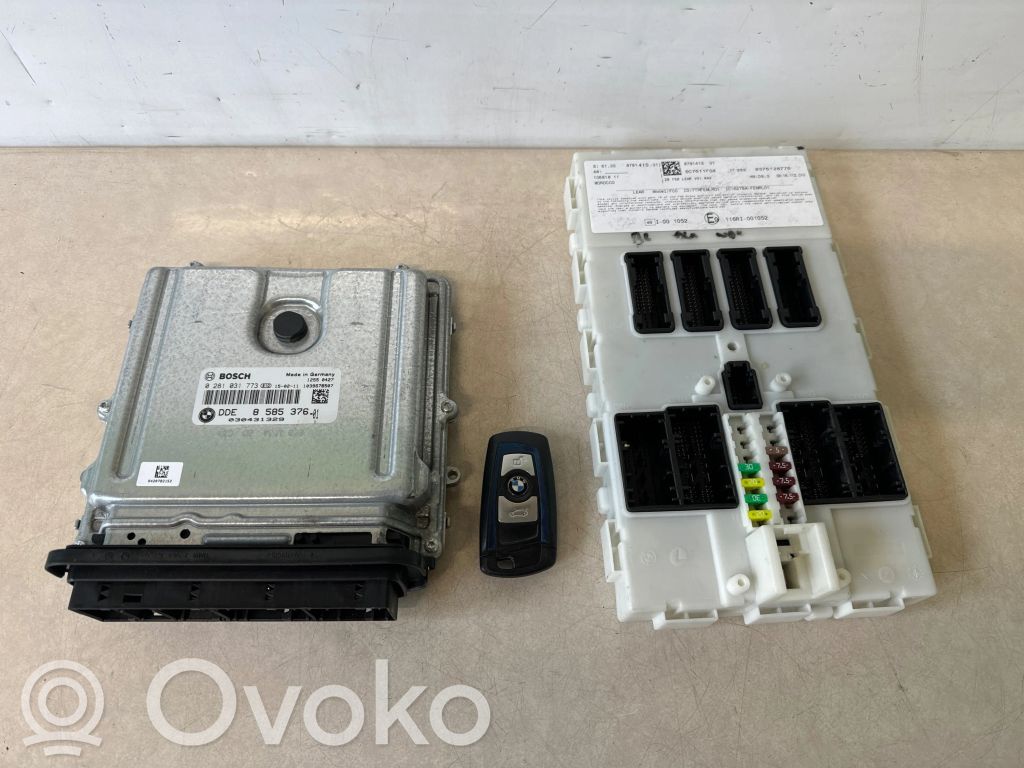 BMW 4 F32 F33 Komputer / Sterownik ECU i komplet kluczy 