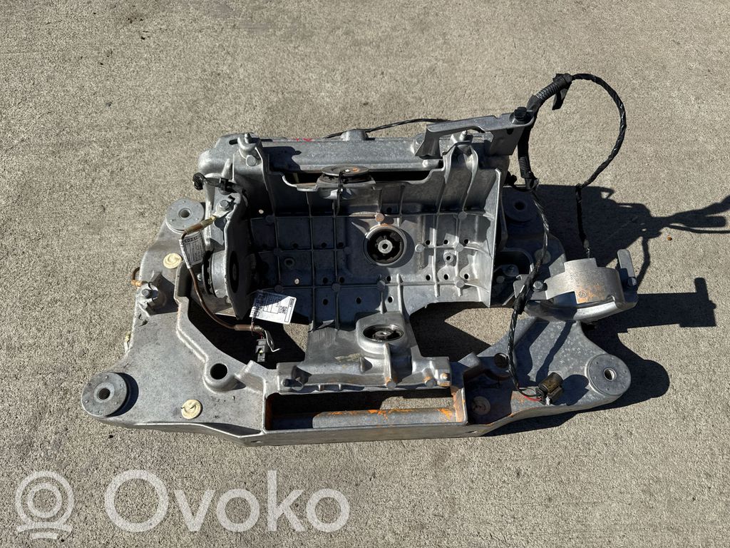 BMW i4 A/C compressor mount bracket 