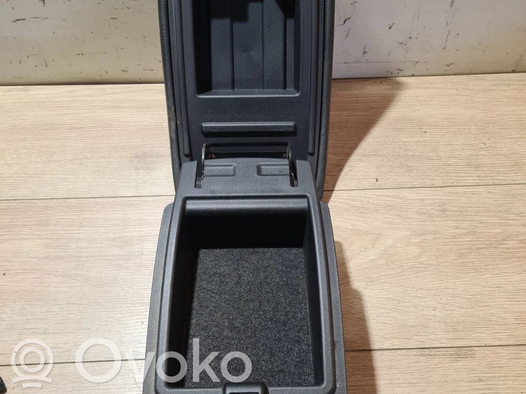 Ford Mondeo MK IV Armrest 