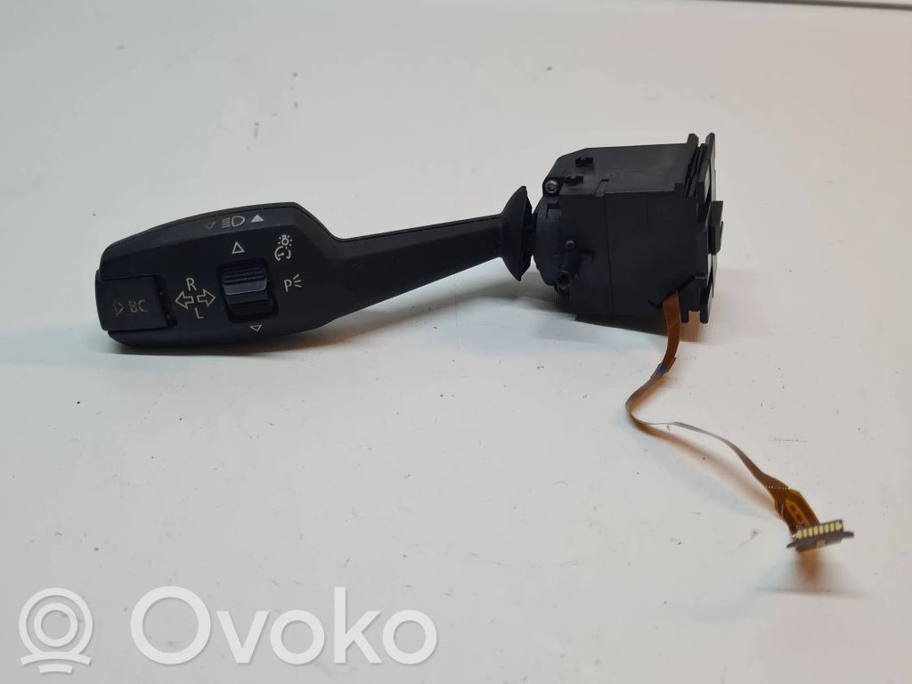 BMW 3 E90 E91 Pagrieziena signālu / lukturu sviria 