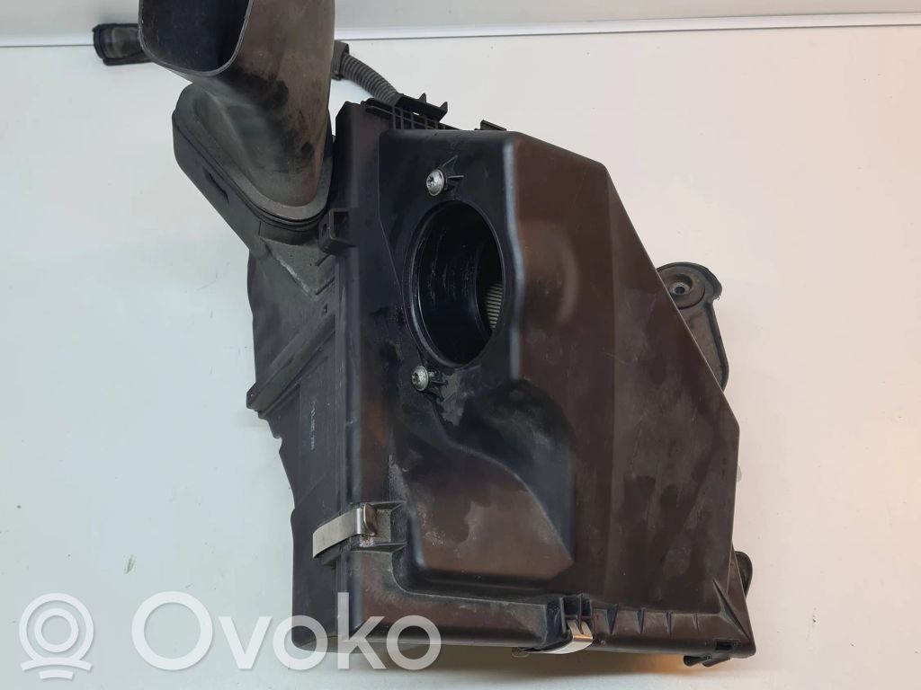 BMW 3 E90 E91 Air filter box 