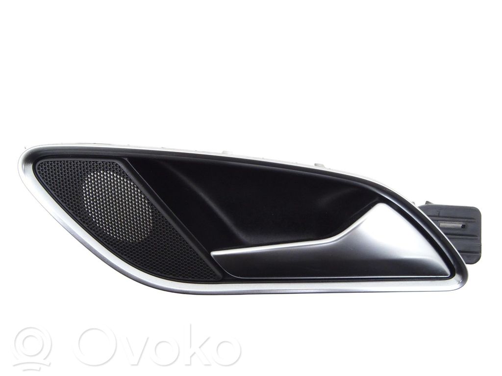 Audi Q3 8U Klamka wewnętrzna drzwi tylnych 